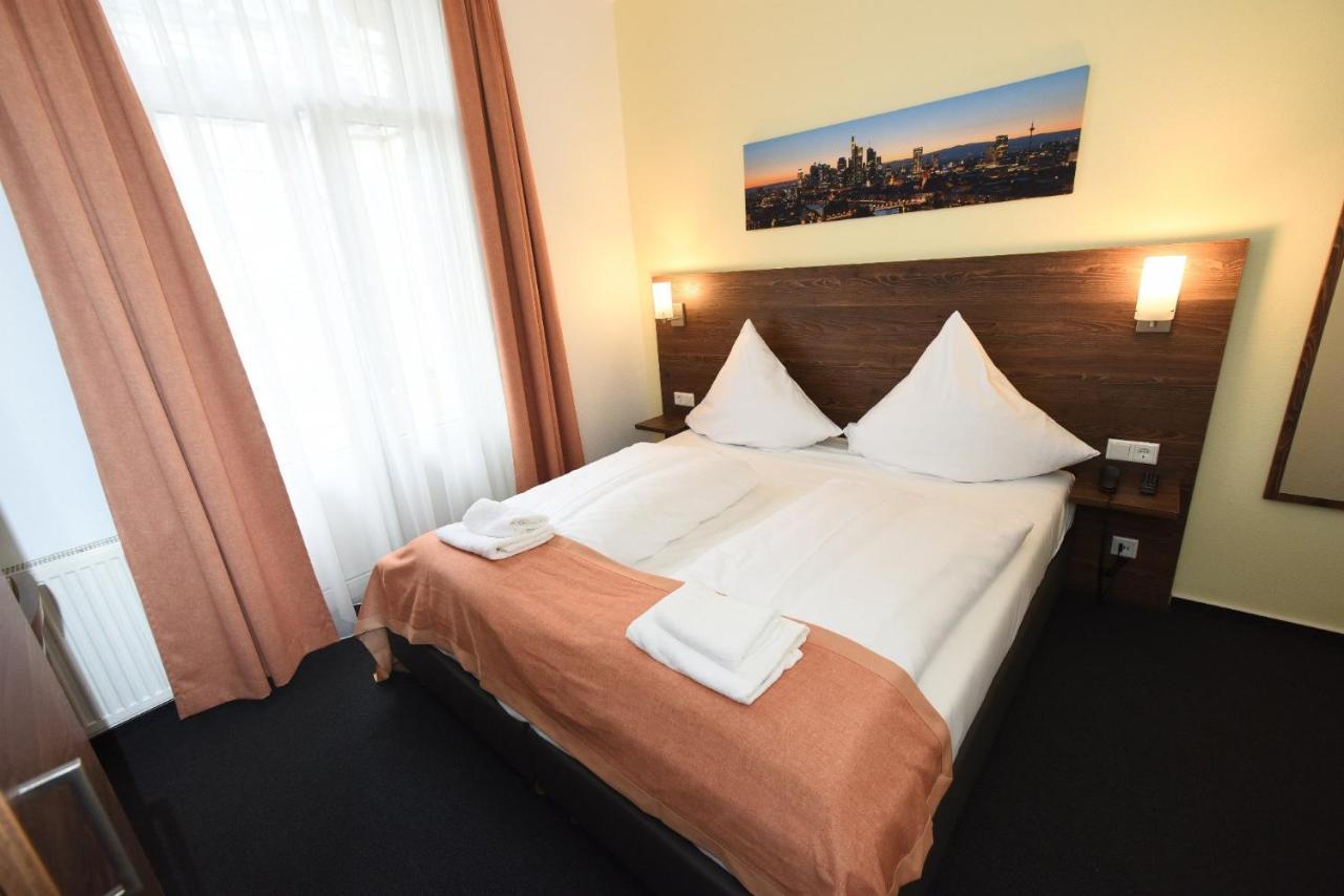 Hotel Little Paris Frankfurt am Main Exterior photo
