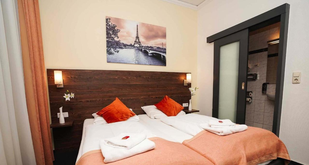 Hotel Little Paris Frankfurt am Main Exterior photo