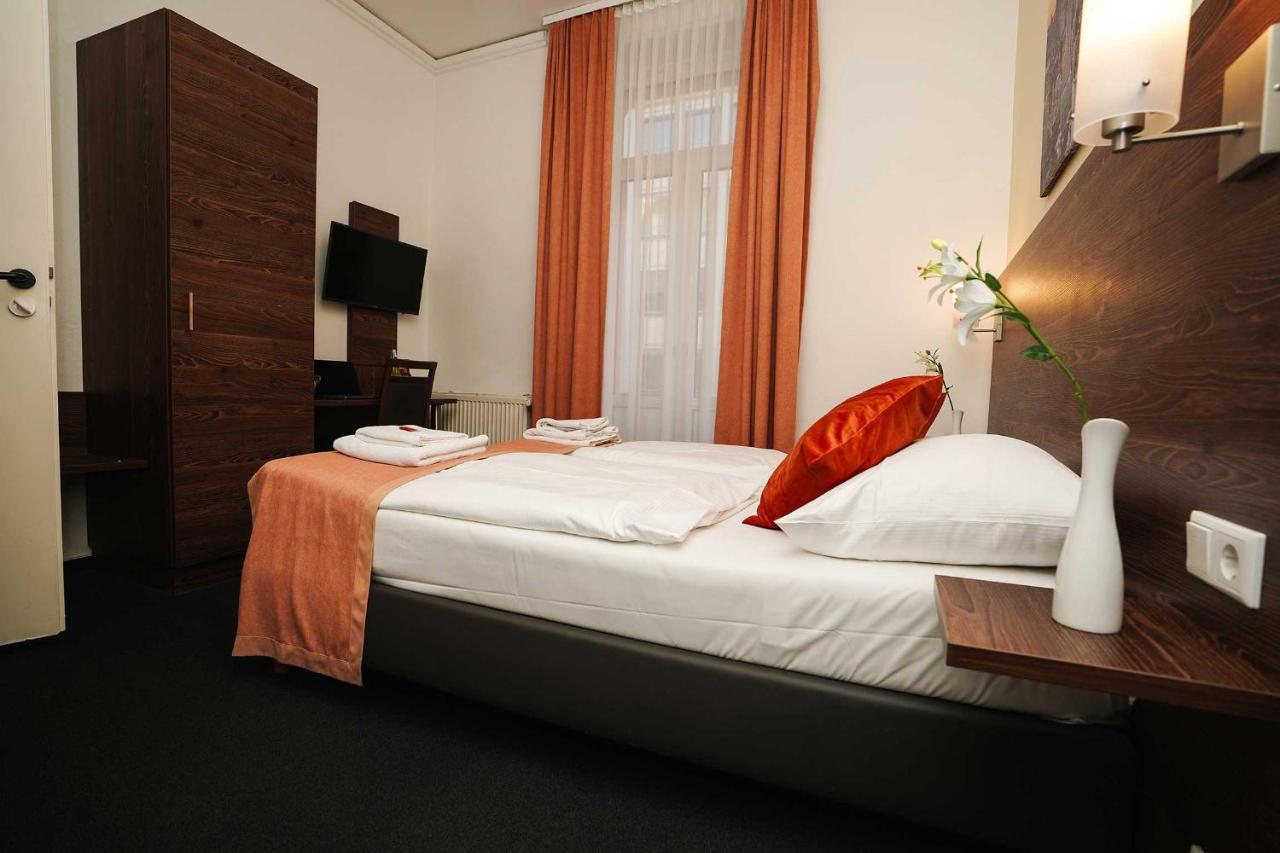 Hotel Little Paris Frankfurt am Main Exterior photo
